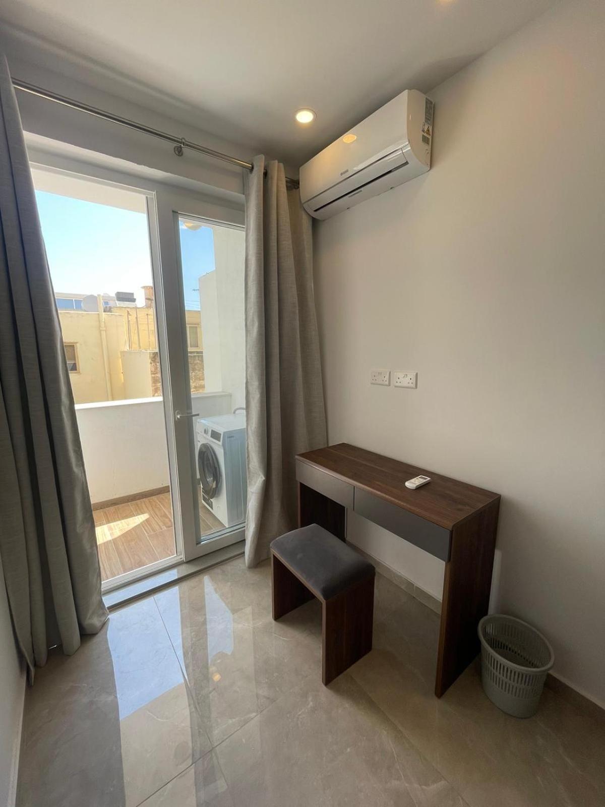 Openview * Marsaxlokk