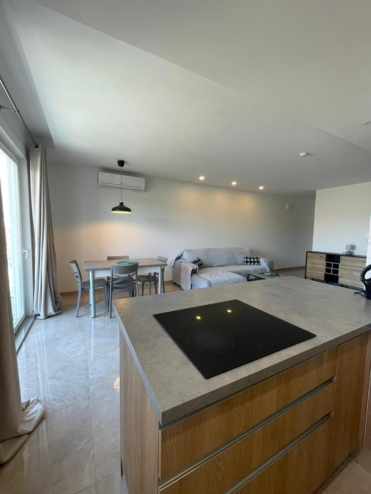 Openview Apartment *